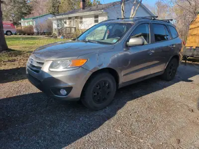 Selling a 2012 Hyundai Santa Fe Limited - 3.5L V6 with AWD. One owner since new! Parts or repair - g...