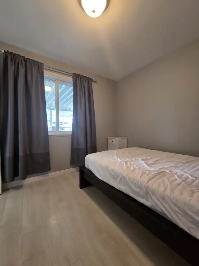 Richmond Southarm 1-Bedroom w/ Huge Covered Deck – ALL UTILITIES in Long Term Rentals in Delta/Surrey/Langley - Image 6