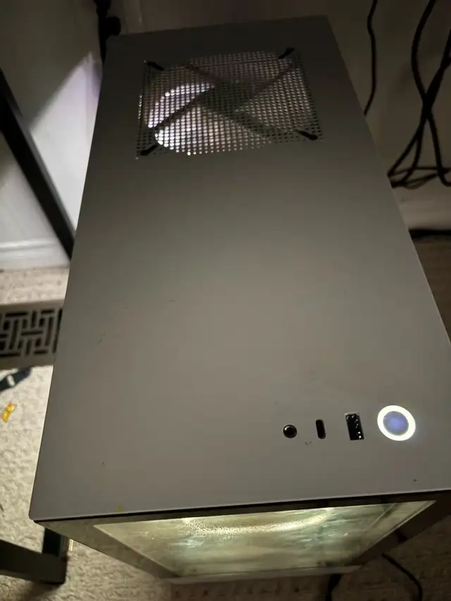 Gaming pc 3070 in Desktop Computers in Oshawa / Durham Region - Image 4