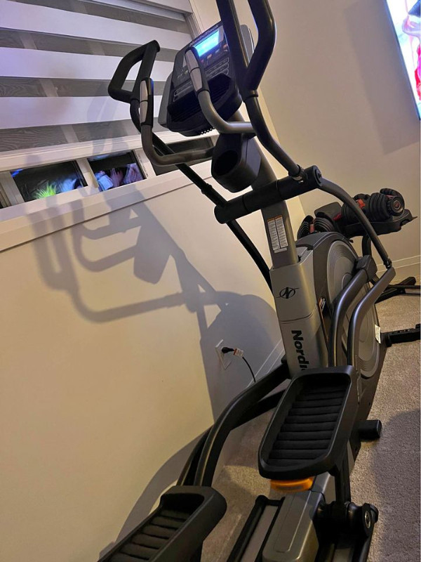 NordicTrack E11.7 Elliptical Trainer in Exercise Equipment in Edmonton