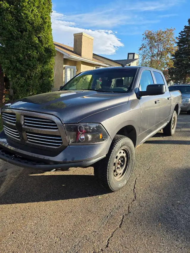 2015 Ram 1500 SLT