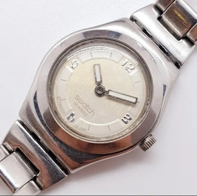 Montre Swatch Irony in Jewellery & Watches in City of Montréal - Image 2