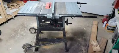 Delta 10" table saw, View more
