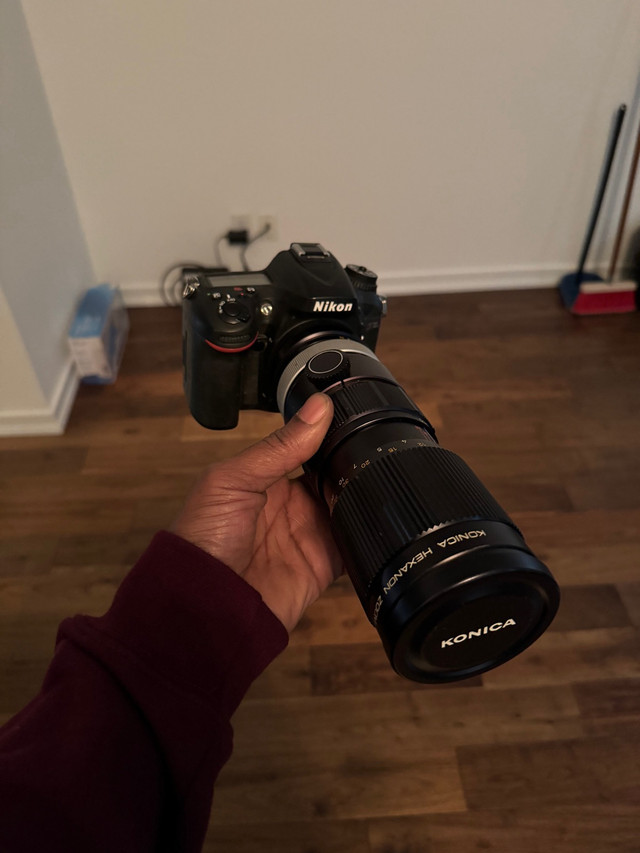 D7100 & Konica zoom80-200mm lens in Cameras & Camcorders in City of Toronto