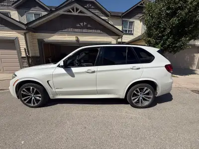 2015 BMW X5 xdrive35d 165,xxxkm DEF & EGR deleted M-sport package, has a hidden hitch Front and side...