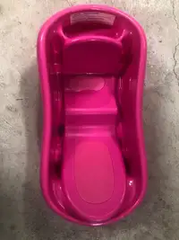 Infant bath tub