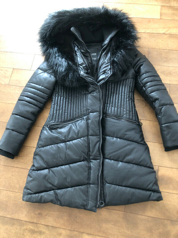 Manteau d'hiver femme médium avec capuche Neuf Noize très chaud dans Femmes - Hauts et vêtements d'extérieur  à Longueuil/Rive Sud - Image 3
