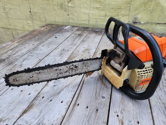 Stihl 023 Homeowners Chain Saw With 16 " Bar in Outdoor Tools & Storage in Windsor Region - Image 6