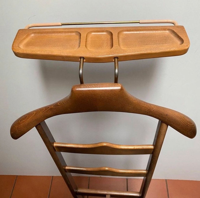 Mid Century Valet Chair in Other in Abbotsford - Image 4