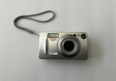 Kodak Easyshare LS443 4.0 MP USB 1.8" LCD Digital Camera, View more