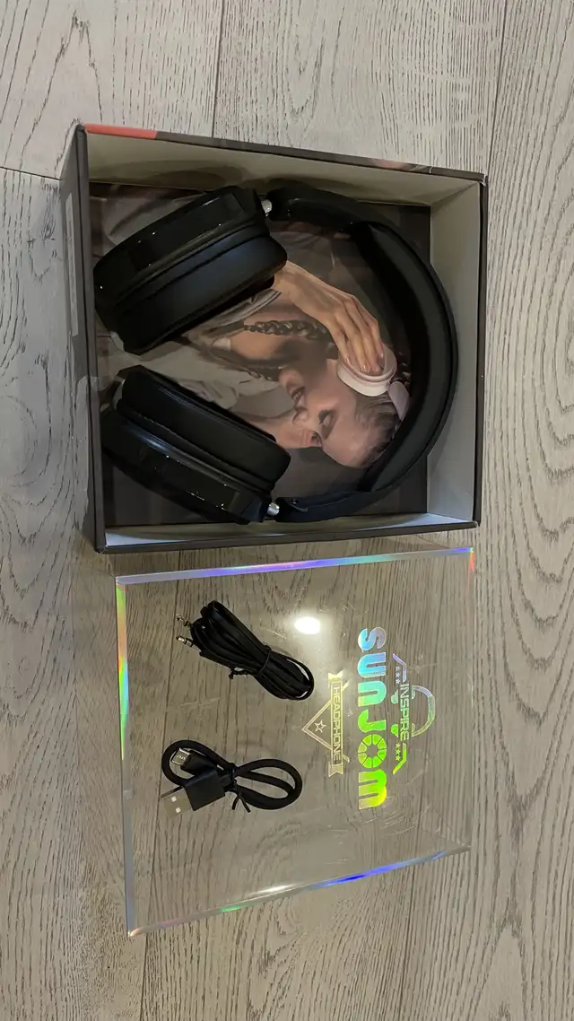Sunjom Inspire 28H Playtime Wireless and Wired Stereo Headphones in General Electronics in Markham / York Region - Image 9
