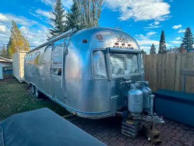 Mostly original, all systems work as far as we know, we have not run up the hot water tank. Twin bun...