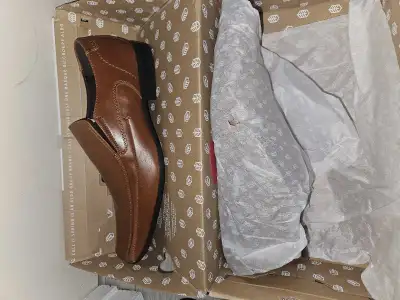 Step up your style game with these sophisticated brown Aldo loafers in size 10! Perfect for adding a...