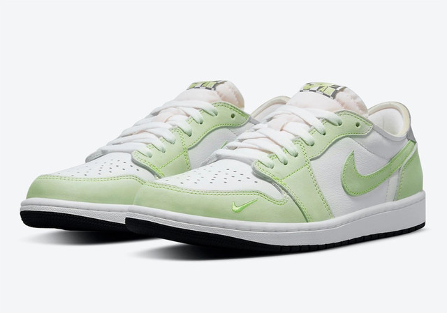 Air Jordan 1 Low OG “Ghost Green” in Men's Shoes in Markham / York Region