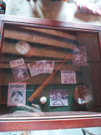 Baseball shadow box