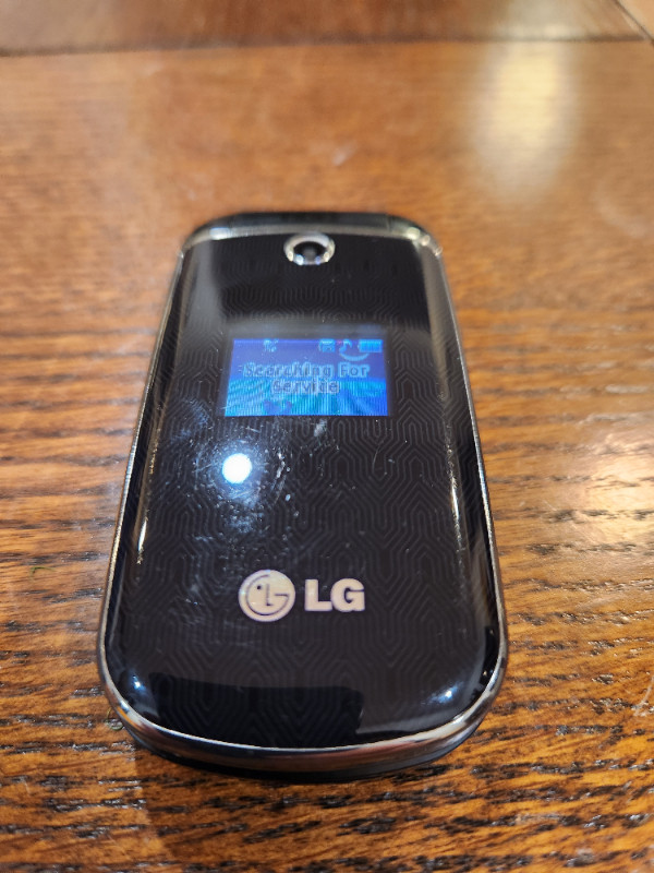 LG Virgin mobile easy to use for eldelyr people in Cell Phones in City of Toronto