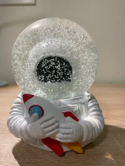Rare Astronaut Snow Globe – Homesense – Unique Collectable , View more
