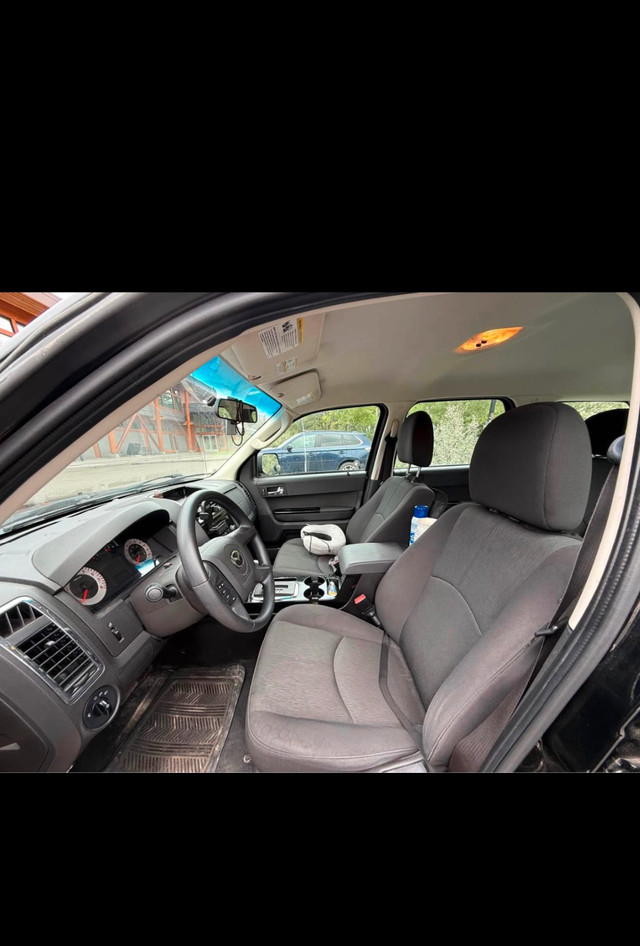 Mazda Tribute 2010 - Automatic for sale in Cars & Trucks in Banff / Canmore - Image 2