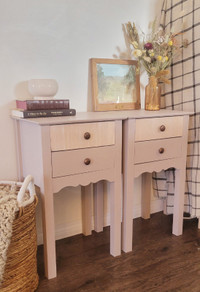 End tables/nightstands
