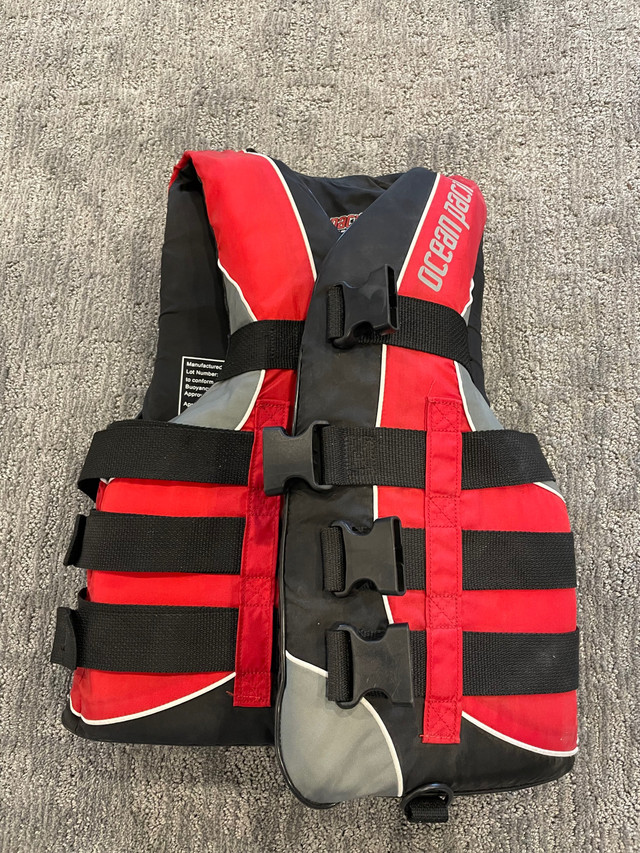 Life Jackets for the Whole Family in Water Sports in St. Albert - Image 4