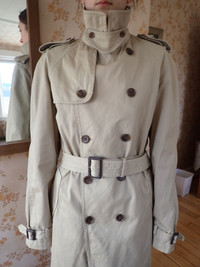 Banana Republic Beige Trench Coat, size M Women's