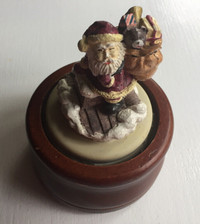 Christmas / Santa Clause wind up music box Wish You Merry Xmas