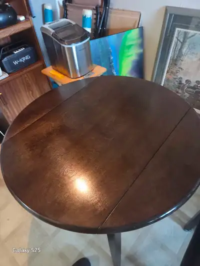 Ashley 5 piece dining room set mint condition, View more