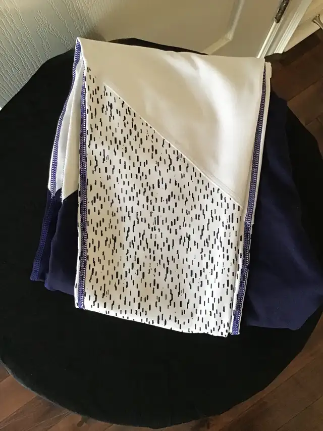 Fabletics Leggings in Women's - Bottoms in Markham / York Region - Image 4