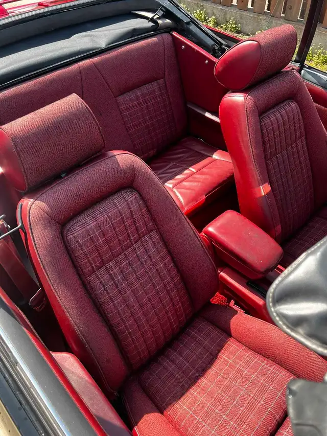 1989 Mustang LX Rag Top 5.0L Foxbody *Low Mileage* in Classic Cars in Kelowna - Image 9