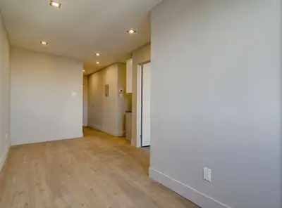 Appartement 3 1/2 rénové, près de l'Université Concordia (campus Loyola), disponible pour juin/juill...