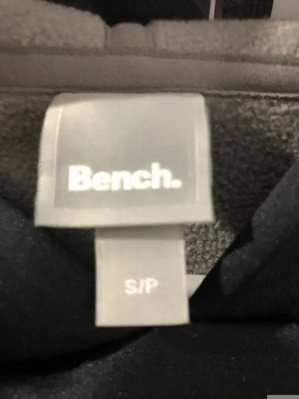 BENCH MENS SWEATER in Men's in Edmonton - Image 3