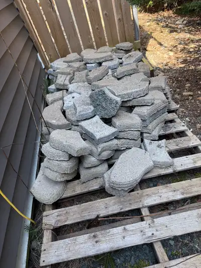 Quantity of approx 100 poured concrete stones. Was used as a pathway but removed and no longer neede...