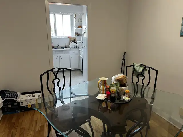 room for rent  in Room Rentals & Roommates in City of Montréal - Image 8