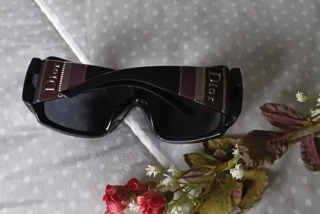 Christian Dior, Stripes SZDJC 120 Optyl, Sunglasses in Other in Mississauga / Peel Region - Image 5