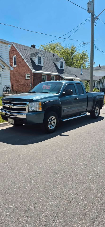 2009 Silverado LS Extended Cab 4x4 in Cars & Trucks in Sault Ste. Marie