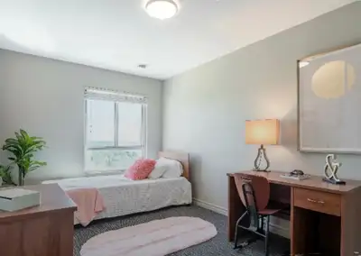 Looking for a clean, modern place close to Conestoga College? Collegeview Commons offers fully furni...