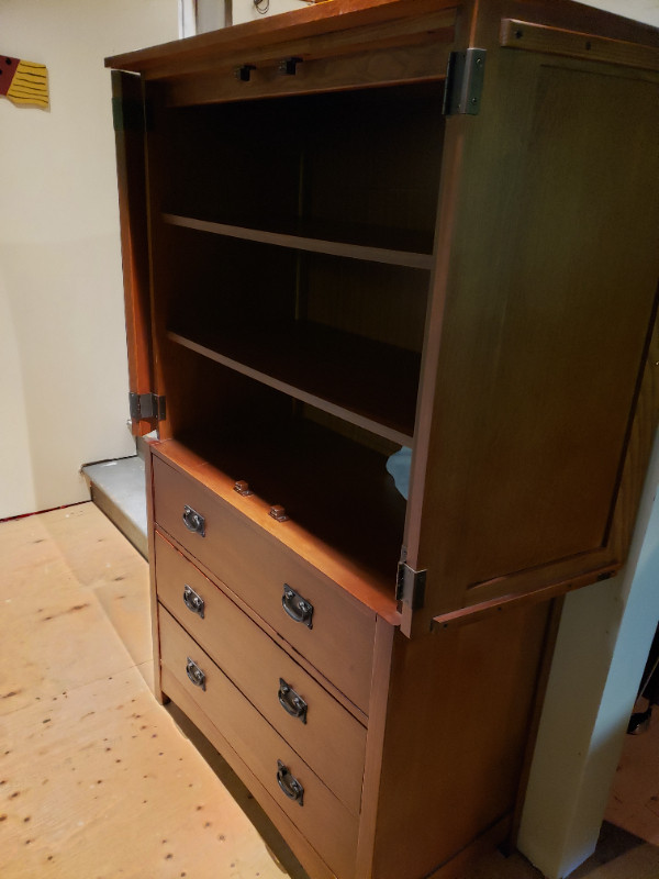 Bassett furniture dresser for sale  