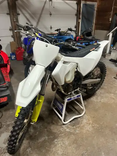 2017 fc350 bike is in good shape has slipper clutch looking to trade for atv or side by side comes w...