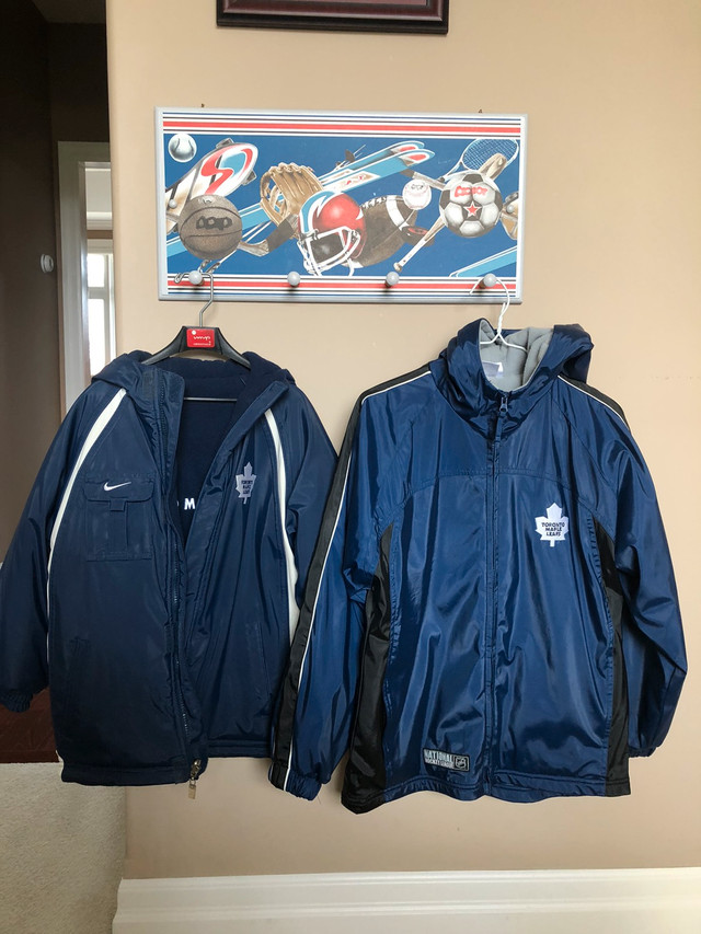 Toronto Maple leaf kids coats!/ kids hockey books /toques/ mitts in Kids & Youth in Chatham-Kent