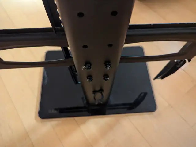 Fitueyes Universal Swivel TV Stand / Tabletop Mount in Video & TV Accessories in City of Toronto - Image 3