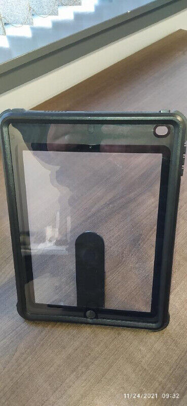 Lifeproof Ipad case- latest models in Cell Phone Accessories in Mississauga / Peel Region - Image 3