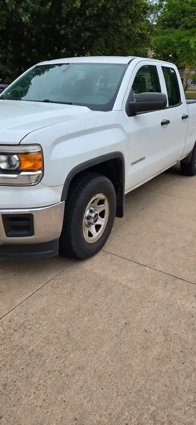 2015 GMC Sierra 1500. Extended cab pickup. 4 door. 4.3 L V6 OHV 12V. GAS, 2WD. Start and run. I'm cu...