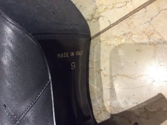 Women’s Grey Leather Boots in Women's - Shoes in City of Toronto - Image 3