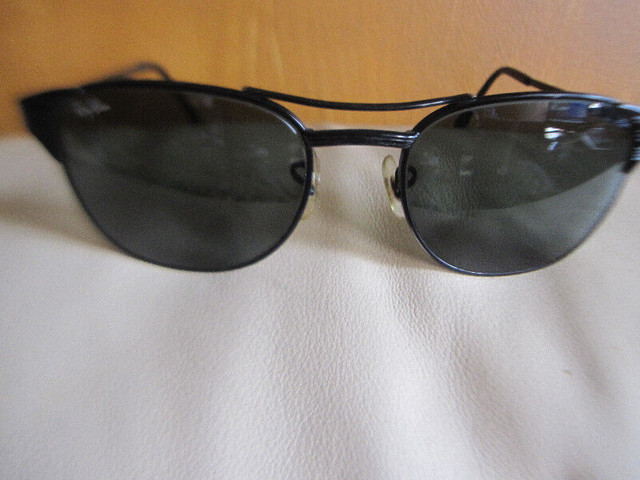 Ray Ban Signet Sunglasses 12k GF Bausch & Lomb  USA Vintage in Other in City of Toronto - Image 3