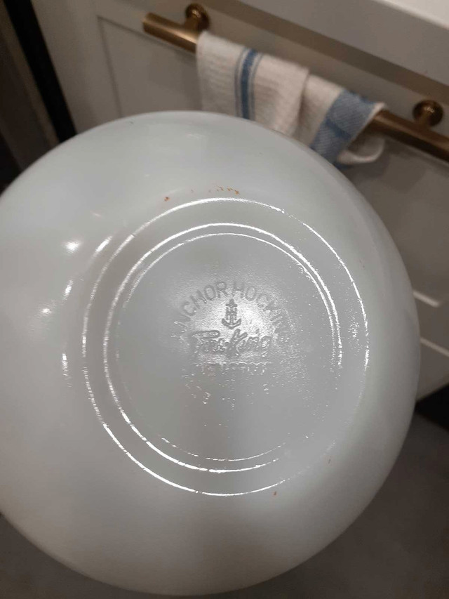 Anchor Hocking Fireking Milk Glass Bowl  in Kitchen & Dining Wares in City of Toronto - Image 2