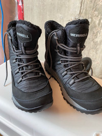 Merrill boots size 8.5 women’s - new