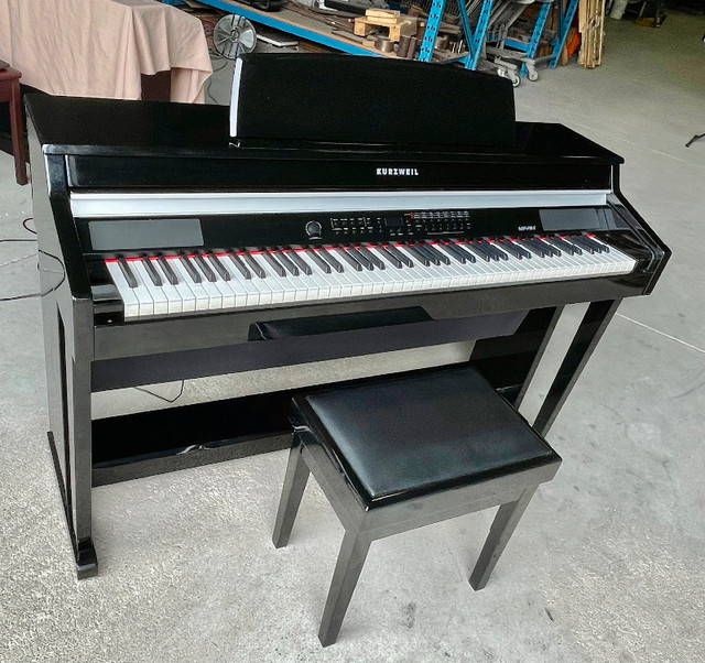 “Kurzweil” Digital Piano (Model MP20FR) w Bench (MINT!) in Pianos & Keyboards in Mississauga / Peel Region