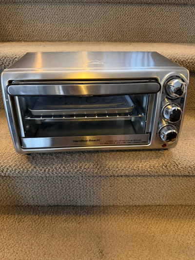 Hamilton Beach Toaster Oven - Toast/Bake/Broil/Bagel/Warm, View more