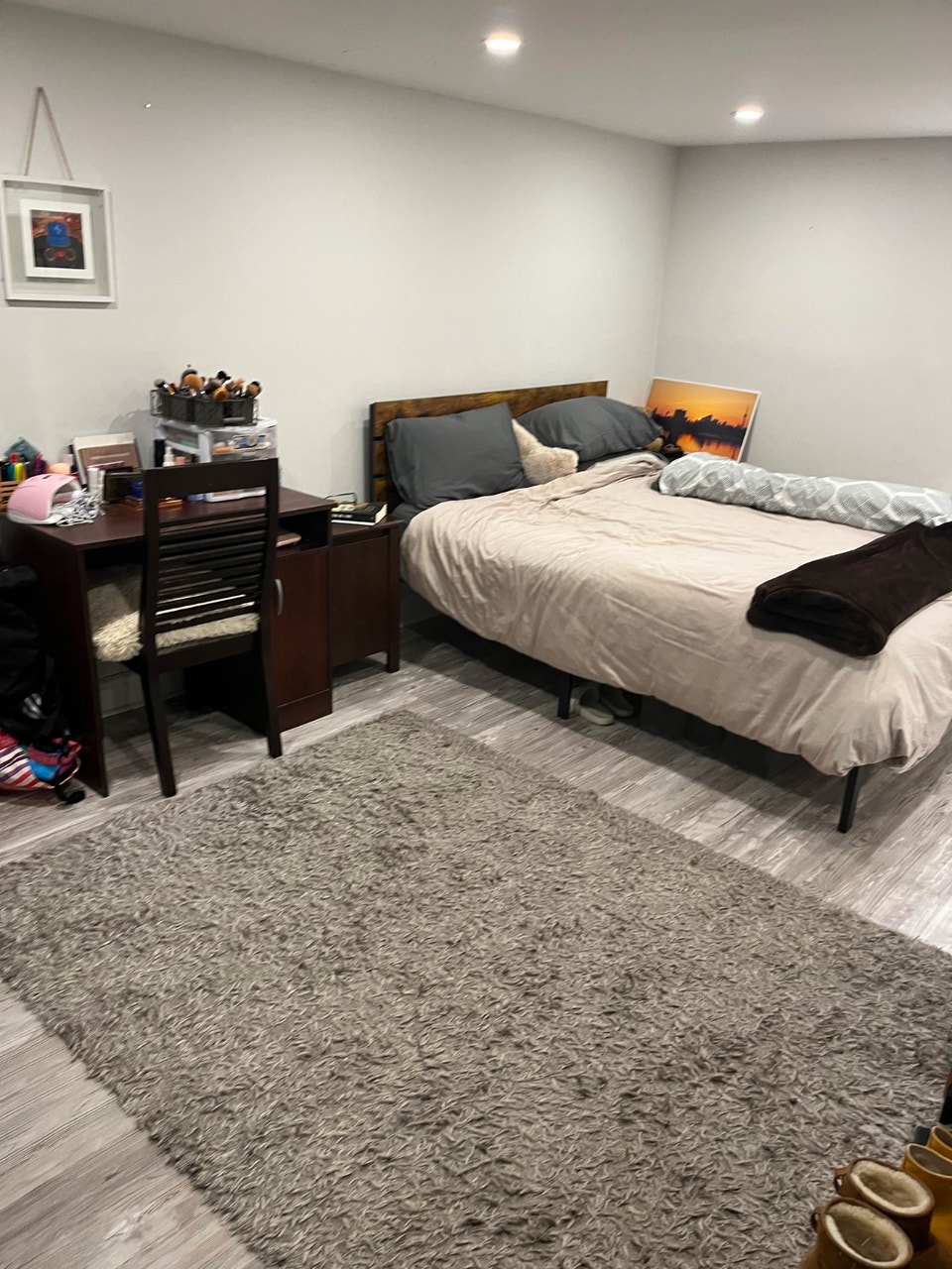 Annex Beautiful Basement Apartment by Bathurst subway 5