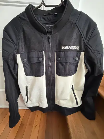Veste large harley davidson mesh avec doublure impermeable, neuve porter une seule fois recu en cade...
